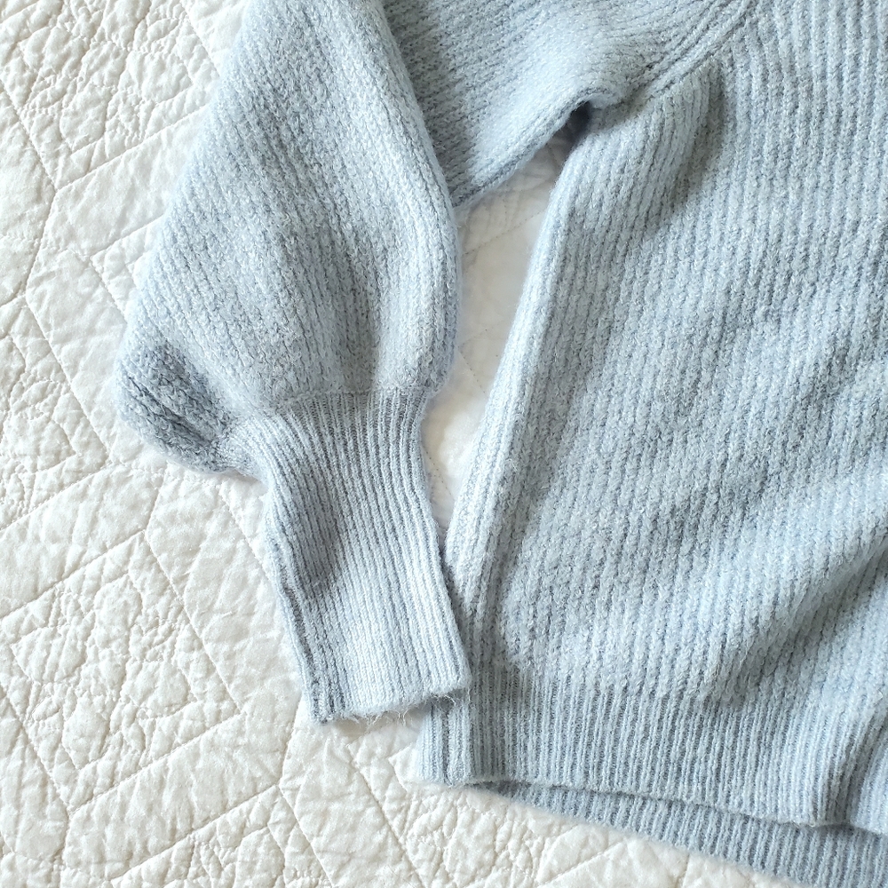 JDY Cropped Knitted Cardigan in Blue - Picture 6 of 13